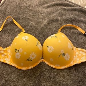 Brand new 36D Pink super push bra